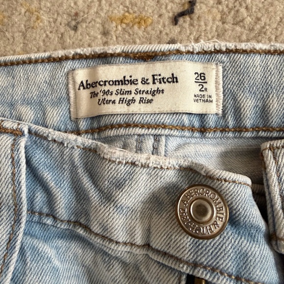 Abercrombie & Fitch Jeans - 90’s Slim Straight - Picture 2 of 2